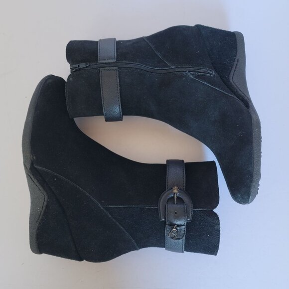 Etienne Aigner Eve 21269001 Black Suede Wedge Boots. Size 8.5M - Picture 4 of 7